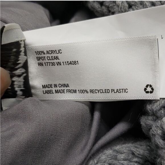 Hearth & Hand Set of 2 Gray Cable Knit Tassels Christmas Holiday Stockings New! - Picture 4 of 6